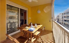 Lovely Apartment In Playa De Moncofa With Kitchen